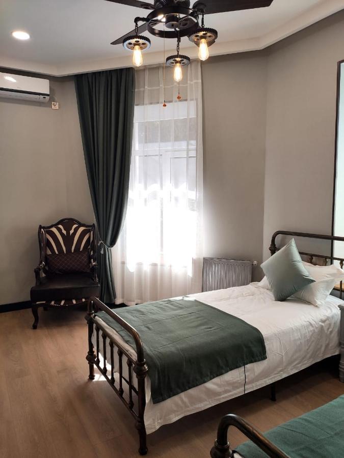 Qin Boutique Hotel Tbilisi Exteriör bild