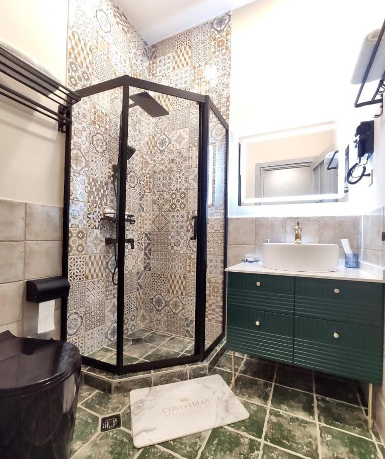 Qin Boutique Hotel Tbilisi Exteriör bild