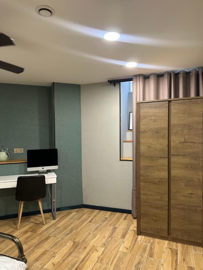 Qin Boutique Hotel Tbilisi Exteriör bild